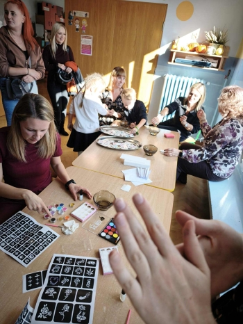 869959d8-8d5f-4898-a954-e4b48d969a7b