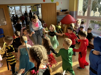 11c83d50-ad23-4b9a-bb76-e0ee3a9a5706