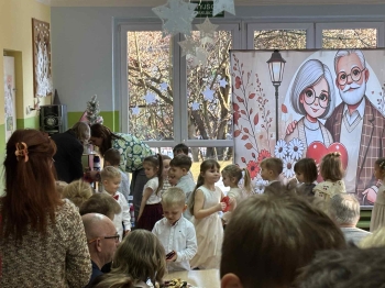 c29e6a4a-3705-46f2-b658-c1598a0768e1