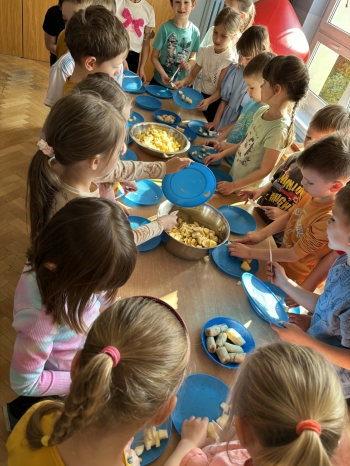 9cb4e09c-4fc5-4df3-85f4-a0090e7b6900