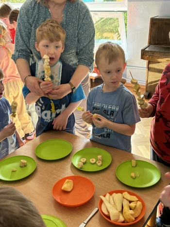 9c05ec6b-035a-41d9-90a9-e5d094045e29