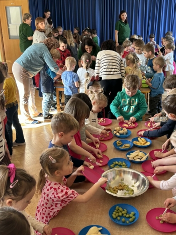 04cb9473-6d9e-43a1-843f-830be2d1803f