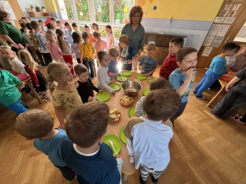 9fe137fe-19b8-45bc-a901-a8cc8377ae48