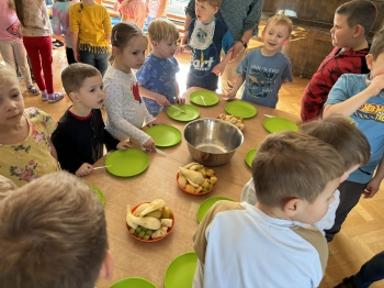 1cd84739-12e6-46d1-8cac-7840449a6025