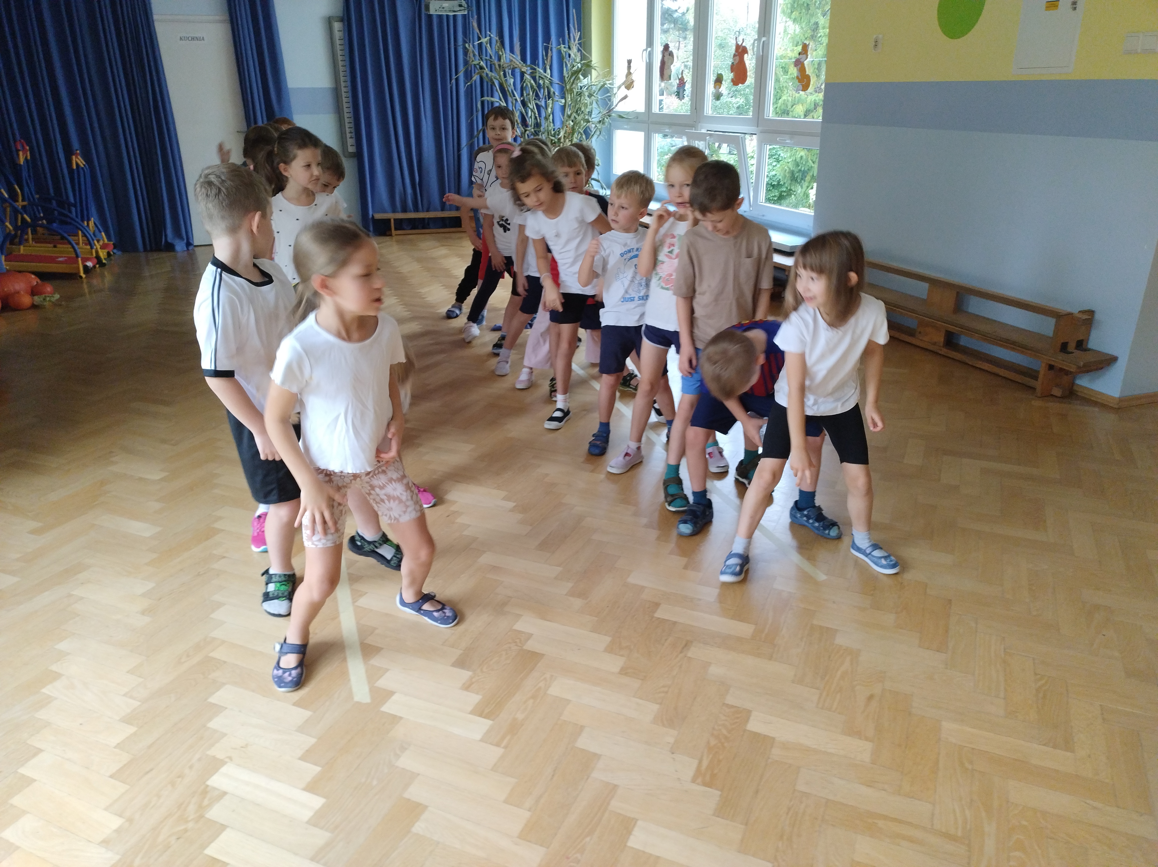 ''W zdrowym ciele, zdrowy duch, wie to każdy mądry zuch''- projekt edukacyjny. Z...